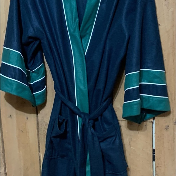 Vintage 90’s Puritan Black and Green Robe made in USA - Picture 5 of 5